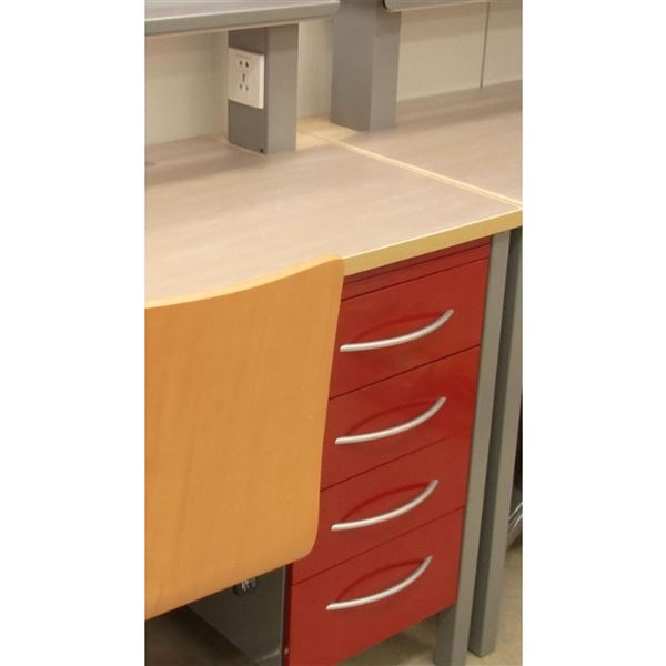 Laboratorný stôl kovový drevo/sv.šedá / vínová